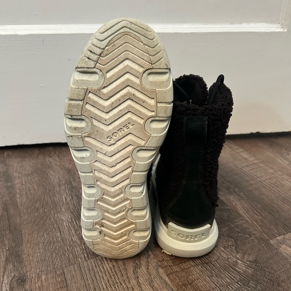 Sorel Explorer Next Joan Cozy Boots Black White Fall Winter 7 - Picture 7 of 7